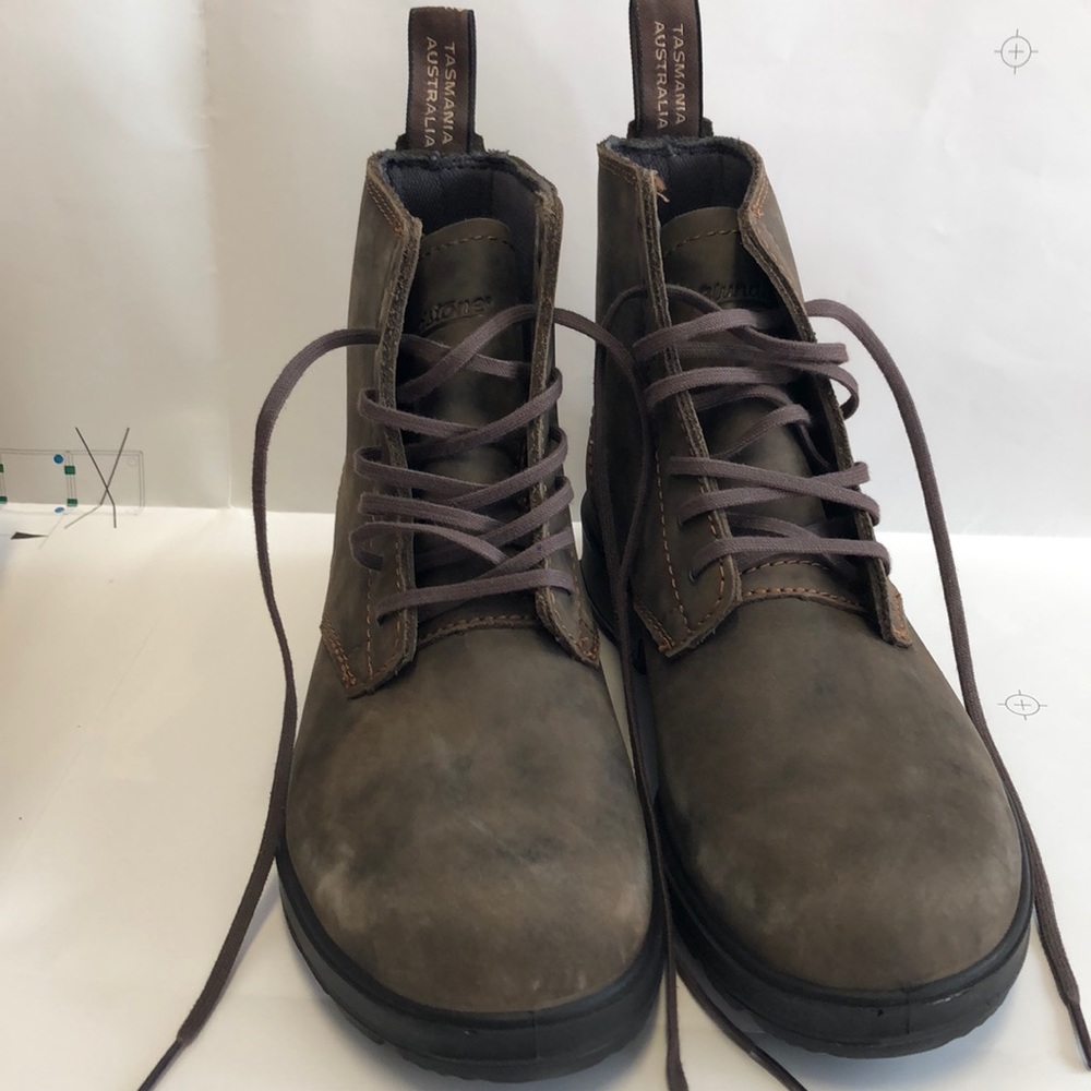 Blundstone Original Lace Up Boots. Women 7.5. New!